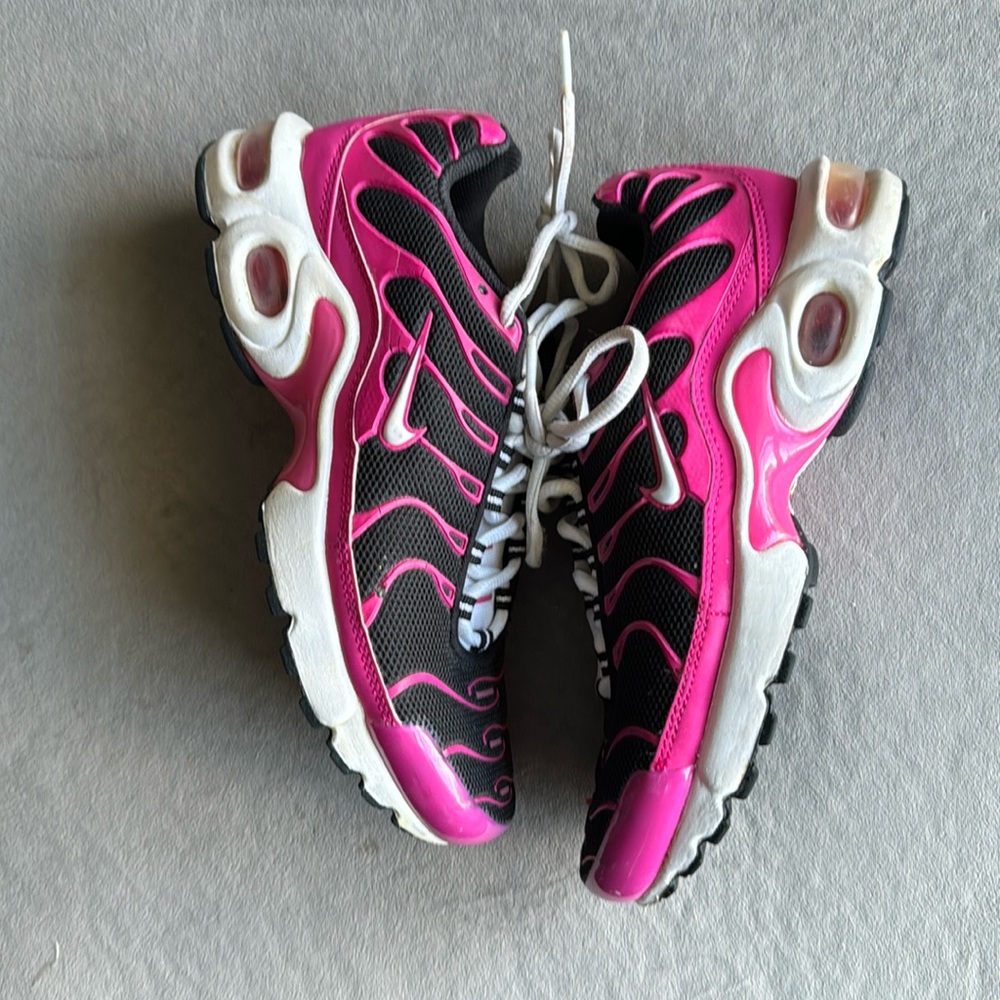 Airmax plus Gradeschool size 5.5Y